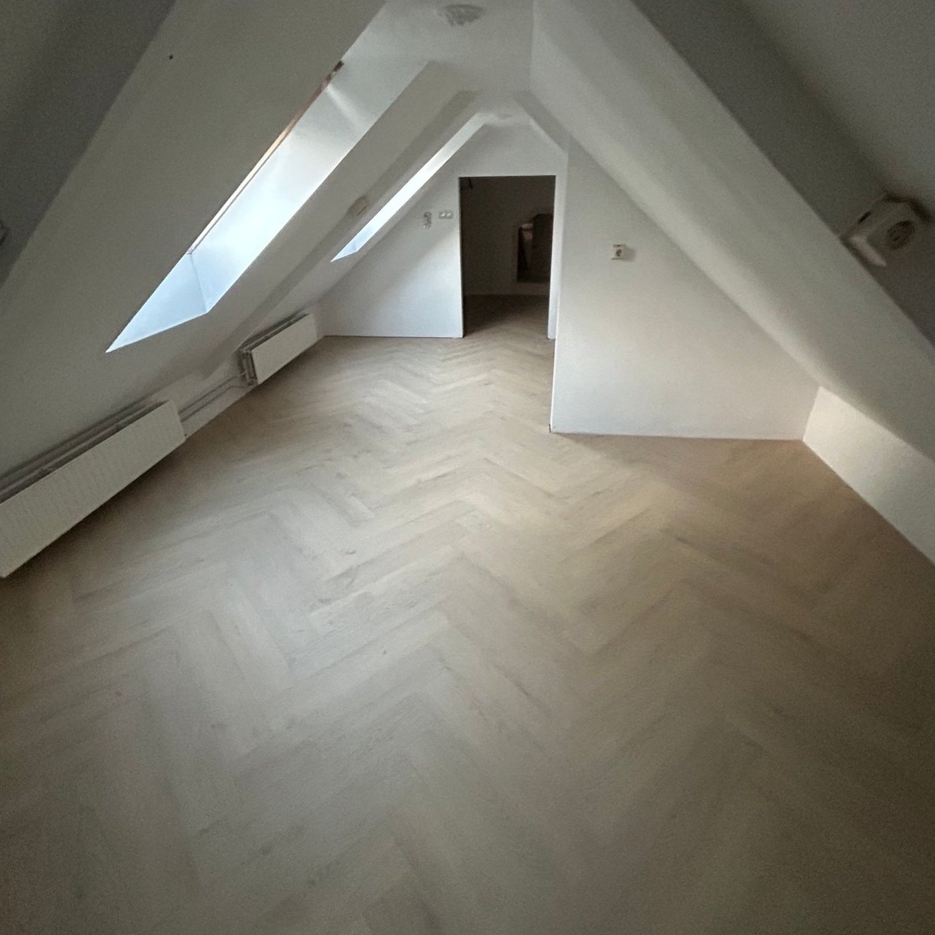 Lege kamer, laminaat